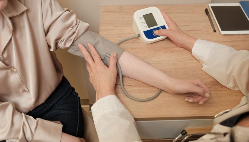 high blood pressure and ringing in ears​