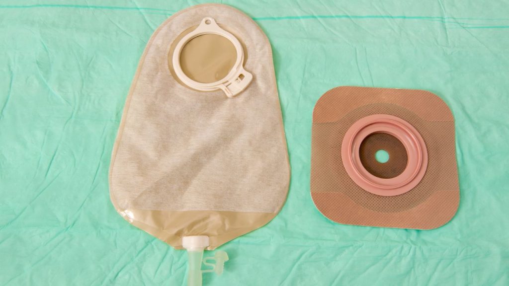 one piece vs two piece ostomy bag​